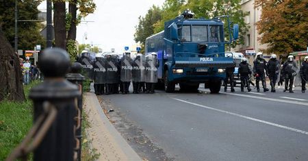 Lublin: Nie przeparkowali aut, więc strażnicy miejscy musieli je odholować