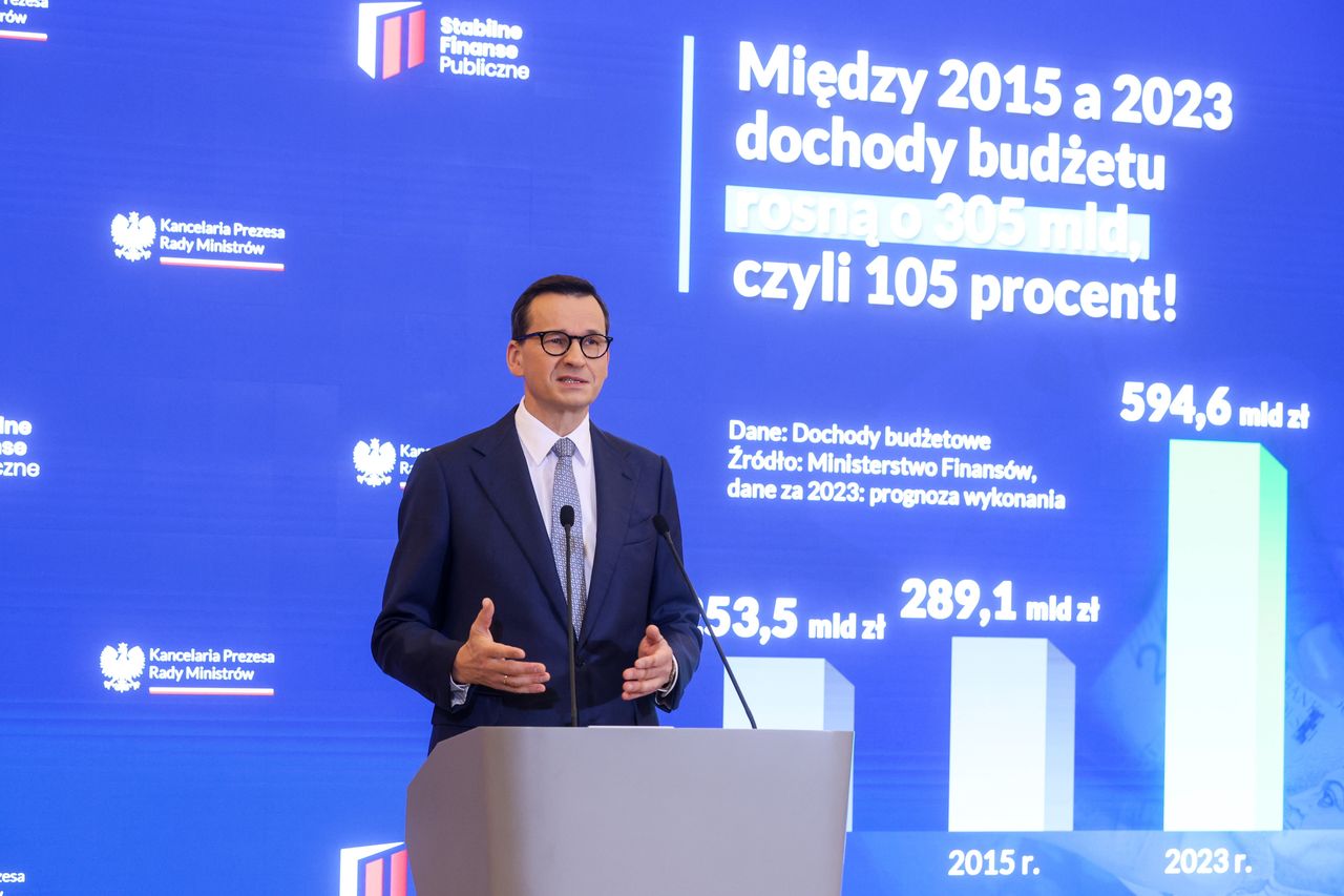 Premier broni budżetu, media piszą o "rządowych wydatkach na boku"