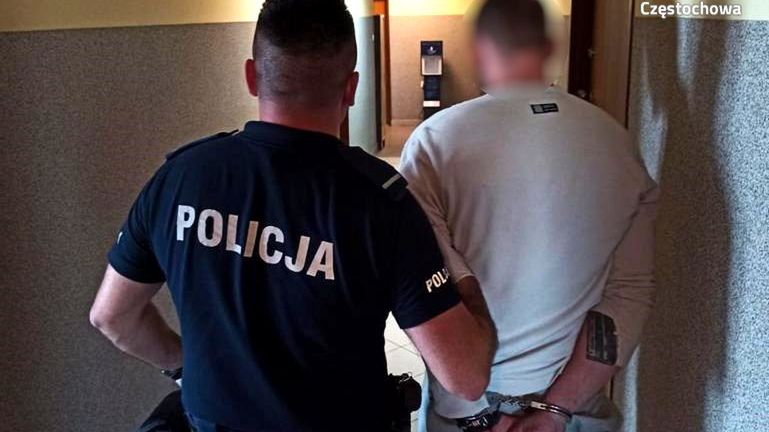 Częstochowa. 36-latek odpowie za napad z bronią.