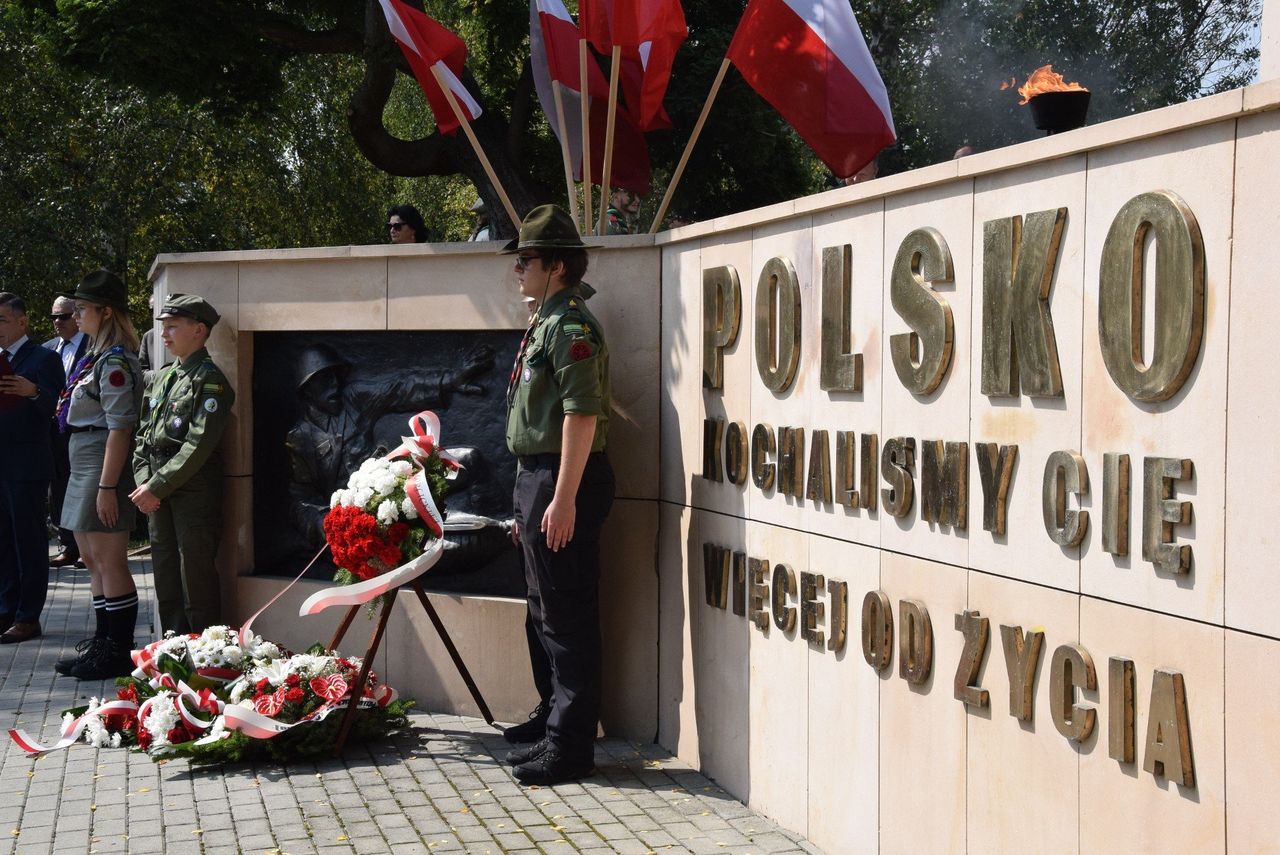 Gorlice: 86. rocznica wybuchu II wojny światowej. Mieszkańcy oddali hołd poległym