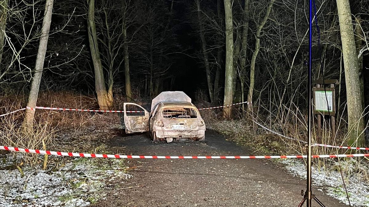 Mężczyzna spłonął w swoim samochodzie