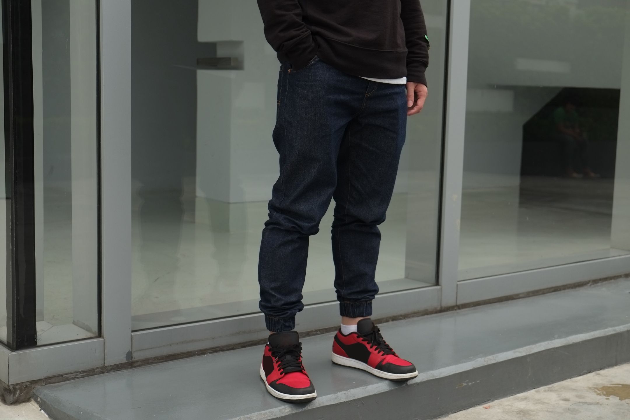 walking, people, business, walk, street, black, city, pedestrian, shoes, feet, traffic, jogger pants