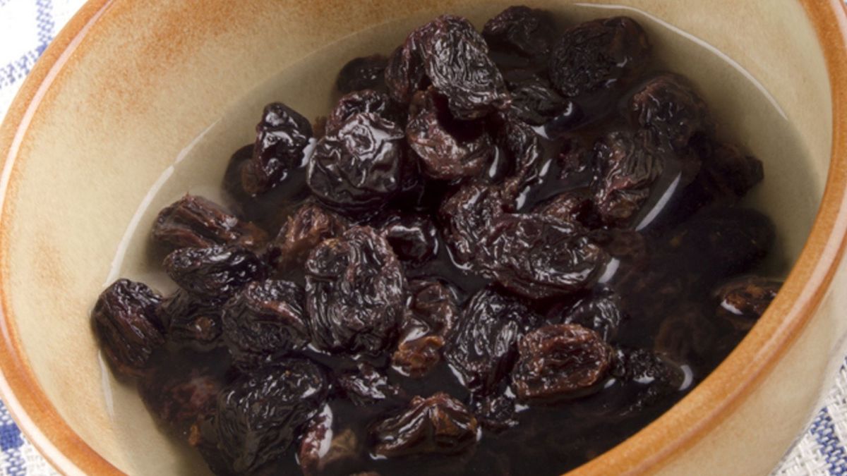 Woda rodzynkowa działa skuteczniej niż same rodzynki