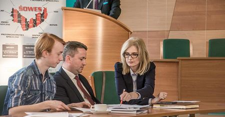 Debata Oksfordzka w Staszowie – przedstawiciele ZPK z Ostrowca wzięli udział w debacie