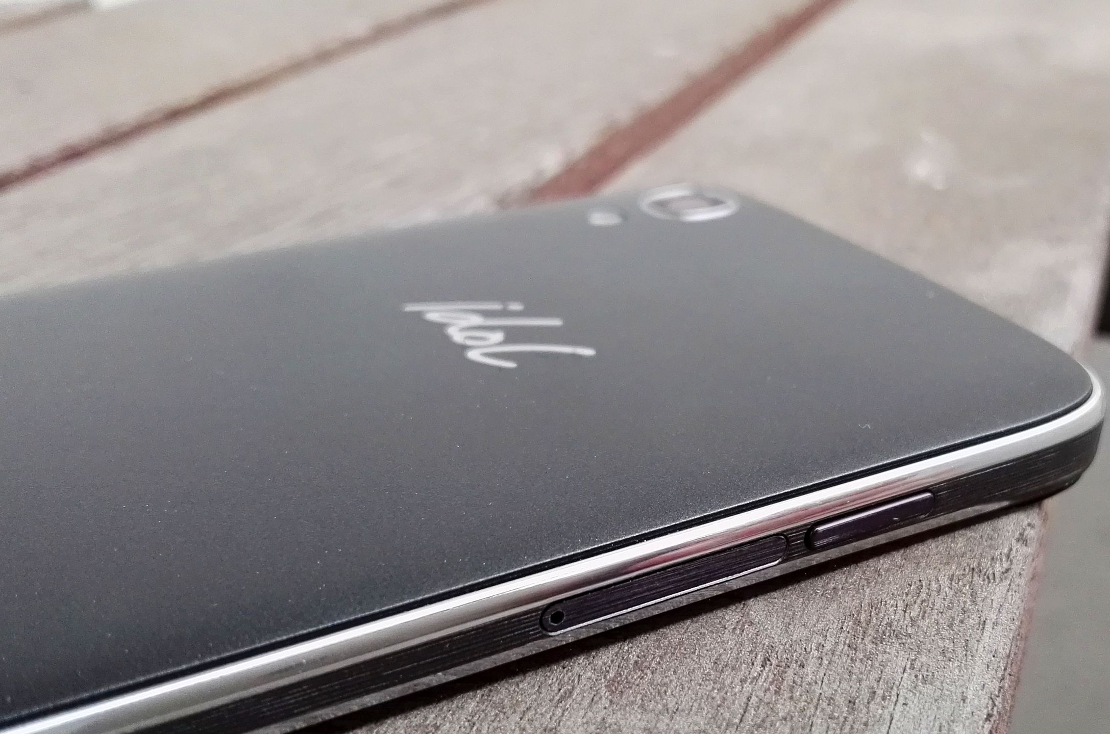 Alcatel OneTouch Idol 3 – świetnie wyposażona średnia półka [pierwsze wrażenia] 4