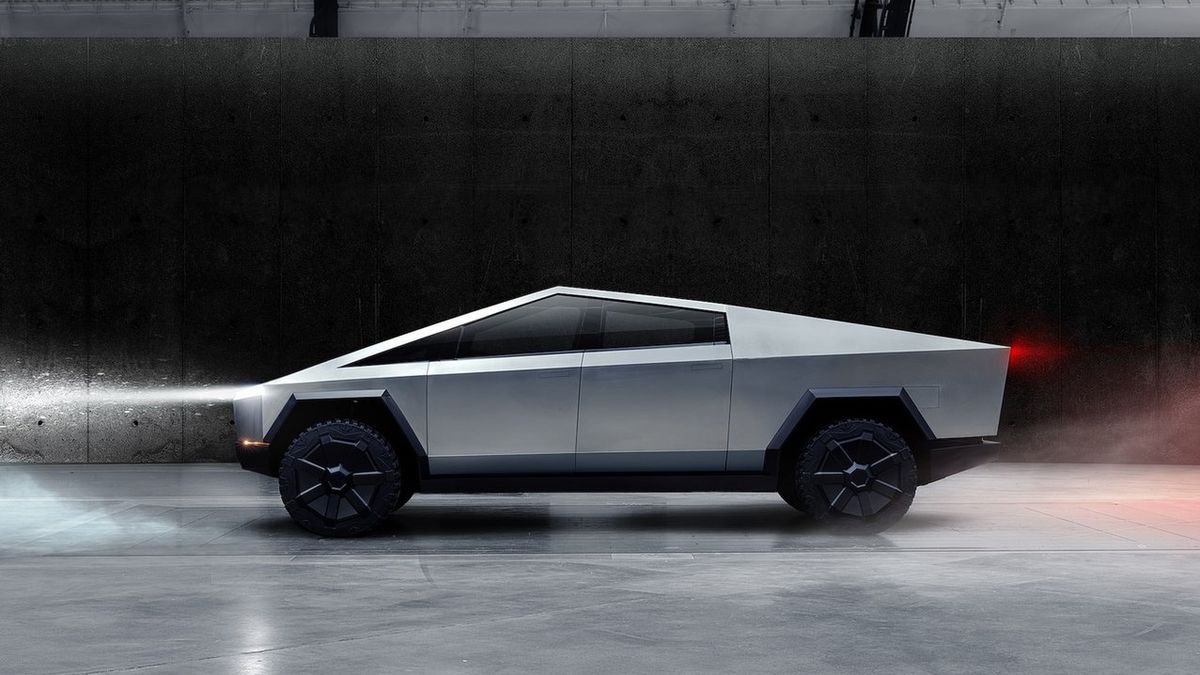 Cybertruck może wszystko. Tak twierdzi Elon Musk.