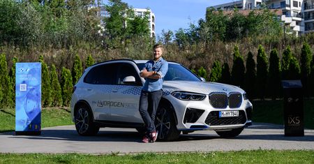 Pierwsza jazda wodorowym BMW iX5 Hydrogen – ma być uzupełnieniem, nie alternatywą