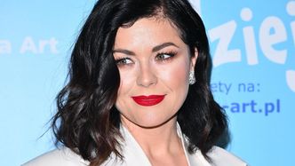 Pozbawiona makijażu Katarzyna Cichopek pozdrawia fanów w samym ręczniku (FOTO)