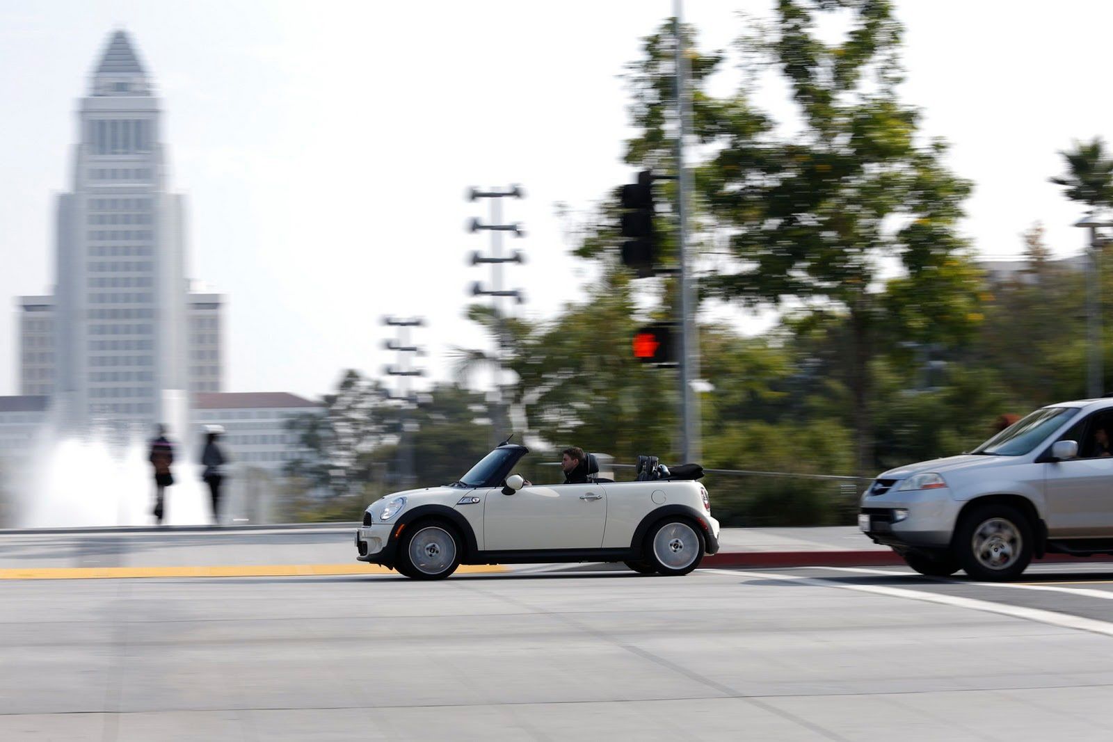 Galeria Mini jako celebracja sprzedaży półmilionowego egzemplarza w USA 93