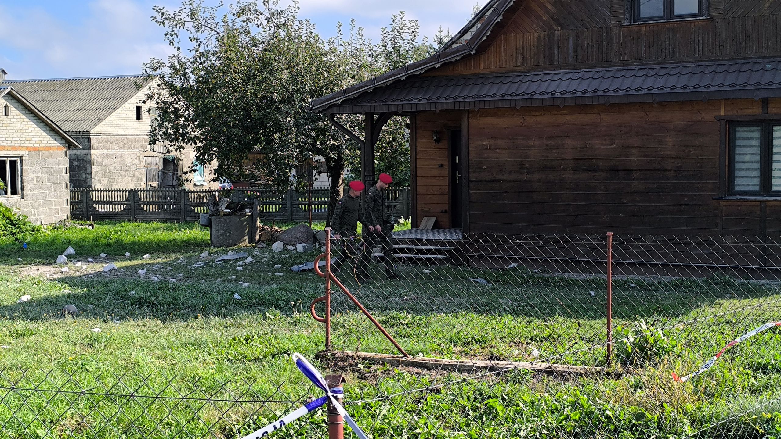 Zniszczony dom w miejscowości Wyryki