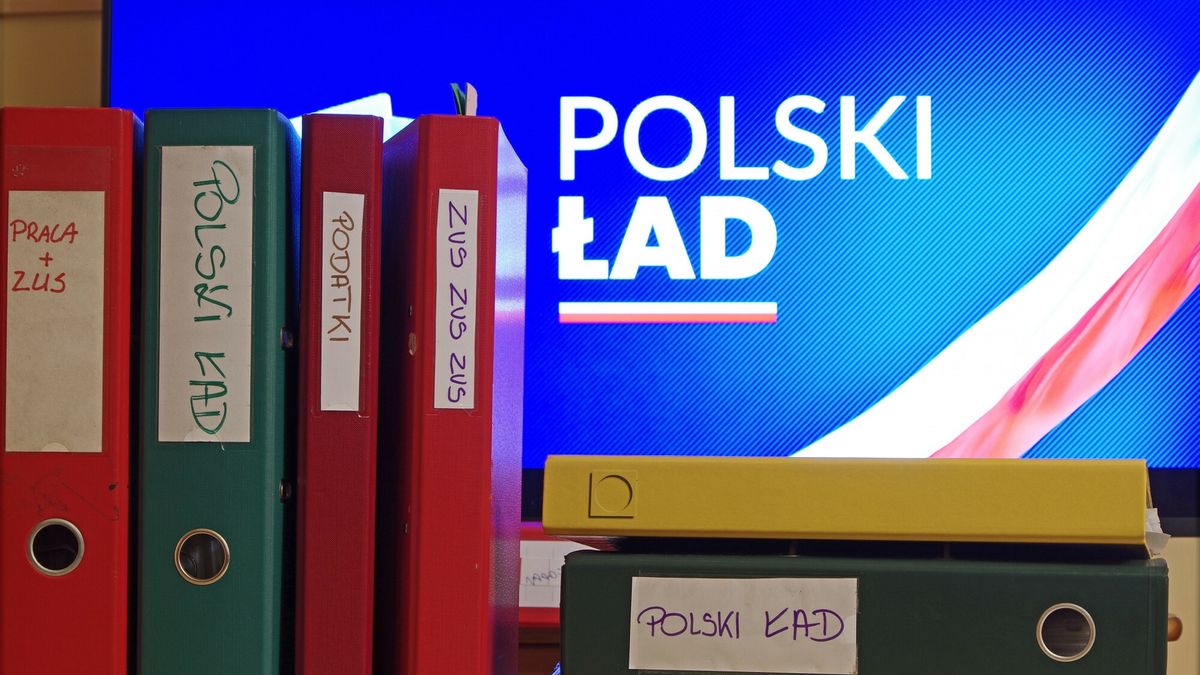 Stock MaBaPHOTO: ZOFIA I MAREK BAZAK / EAST NEWS   N/z Nowy Polski Lad dla obywateli i firm, zmiany od 1 stycznia 2022 roku.ZOFIA BAZAK