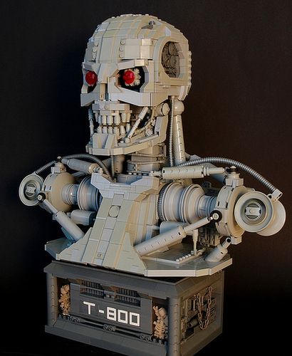 Popiersie terminatora wykonane z klocków LEGO 2