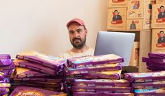 Colian wznowił produkcję wafli chałwowych specjalnie dla Jakuba Żulczyka