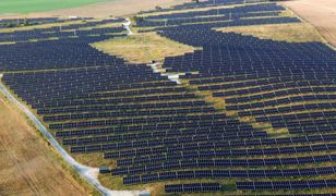 Wieś obstawiona panelami. "U nas to samo". Burza po tekście WP