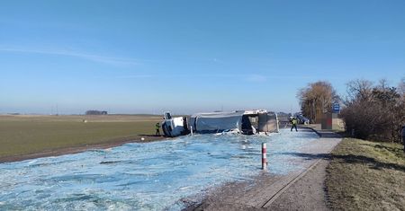 Szkło zbierano kilka godzin. Taki wypadek tylko w Polsce