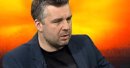 Koszulka Rachonia miała zwracać uwagę. A na niej: cela Wąsika