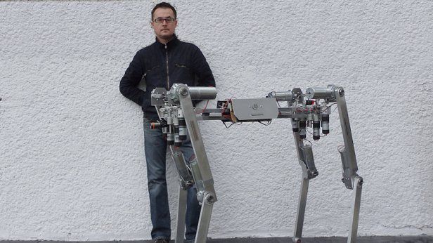 "Maszyny kroczące zamiast skuterów!" - rozmawiamy z Polakiem, który zbudował własnego AT-AT z "Gwiezdnych wojen" 1