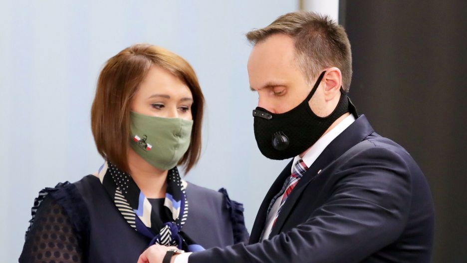 Anna Siarkowska i Janusz Kowalski. Oboje zagłosowało przeciwko Funduszowi Odbudowy