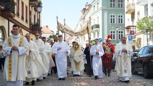 Boże Ciało w Kaliszu. Uroczysta procesja przeszła ulicami miasta