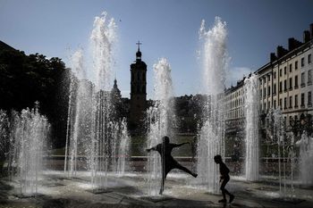 Fala upałów we Francji. Prawie w całym kraju powyżej 30 stopni