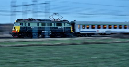 Lokomotywy PKP Intercity mają średnio 33 lata. Jest zgoda na unijne wsparcie modernizacji taboru