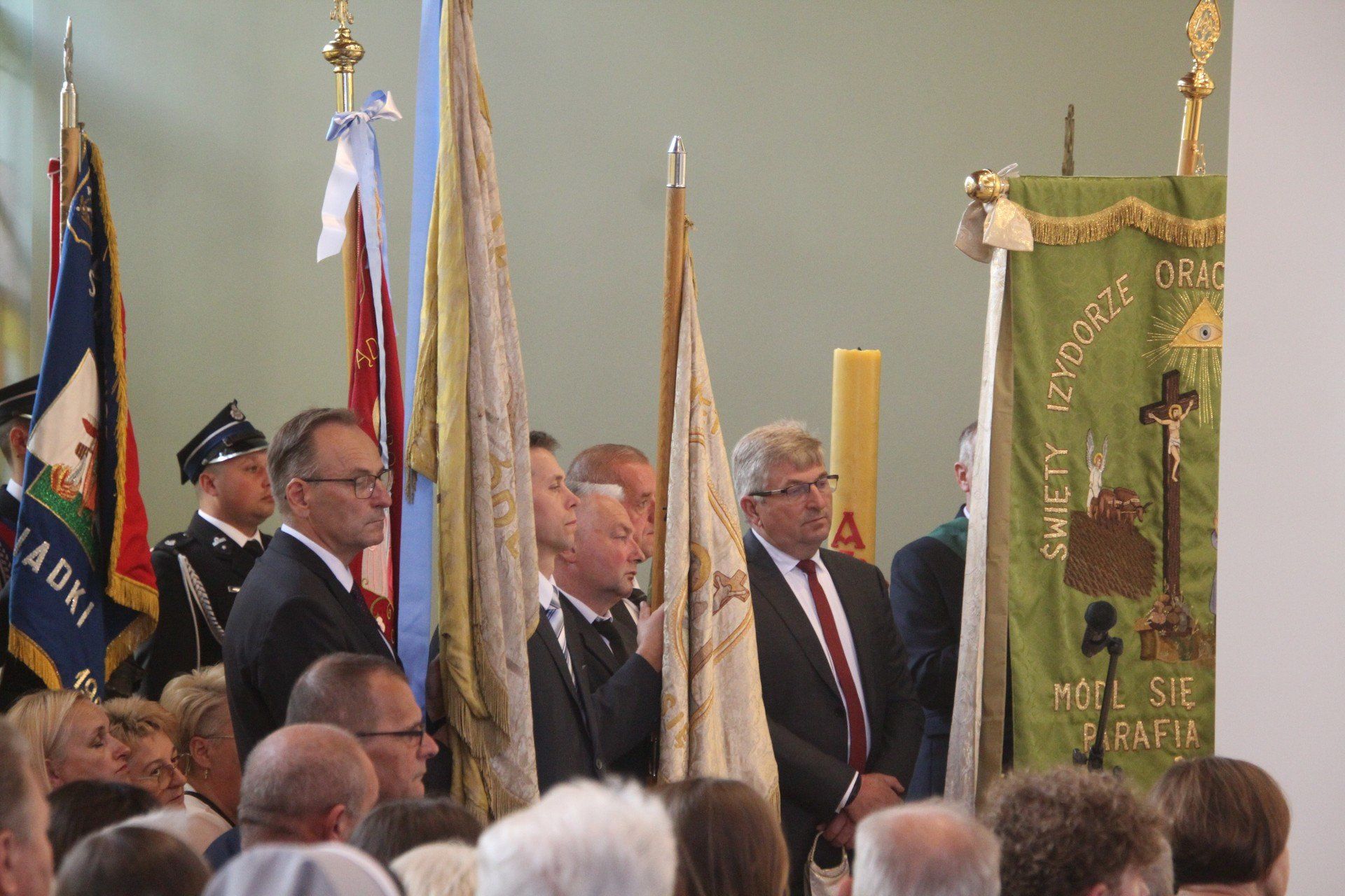Mszy św. z okazji 100-lecia parafii i 40-lecia konsekracji kościoła przewodniczył biskup kaliski bp. dr Damian Bryl