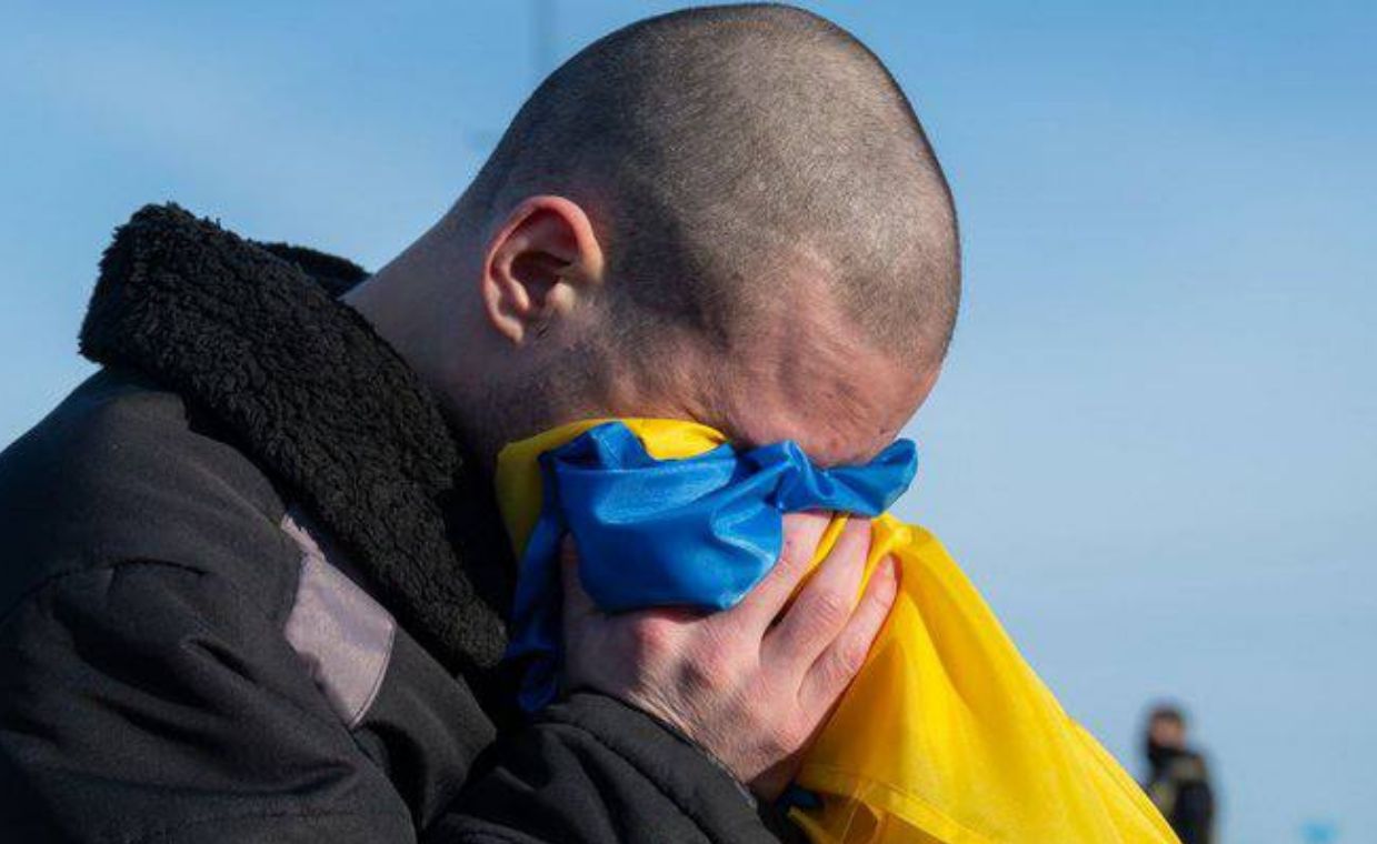 Ukraine sends prisoners back to the front. With untreated trauma.