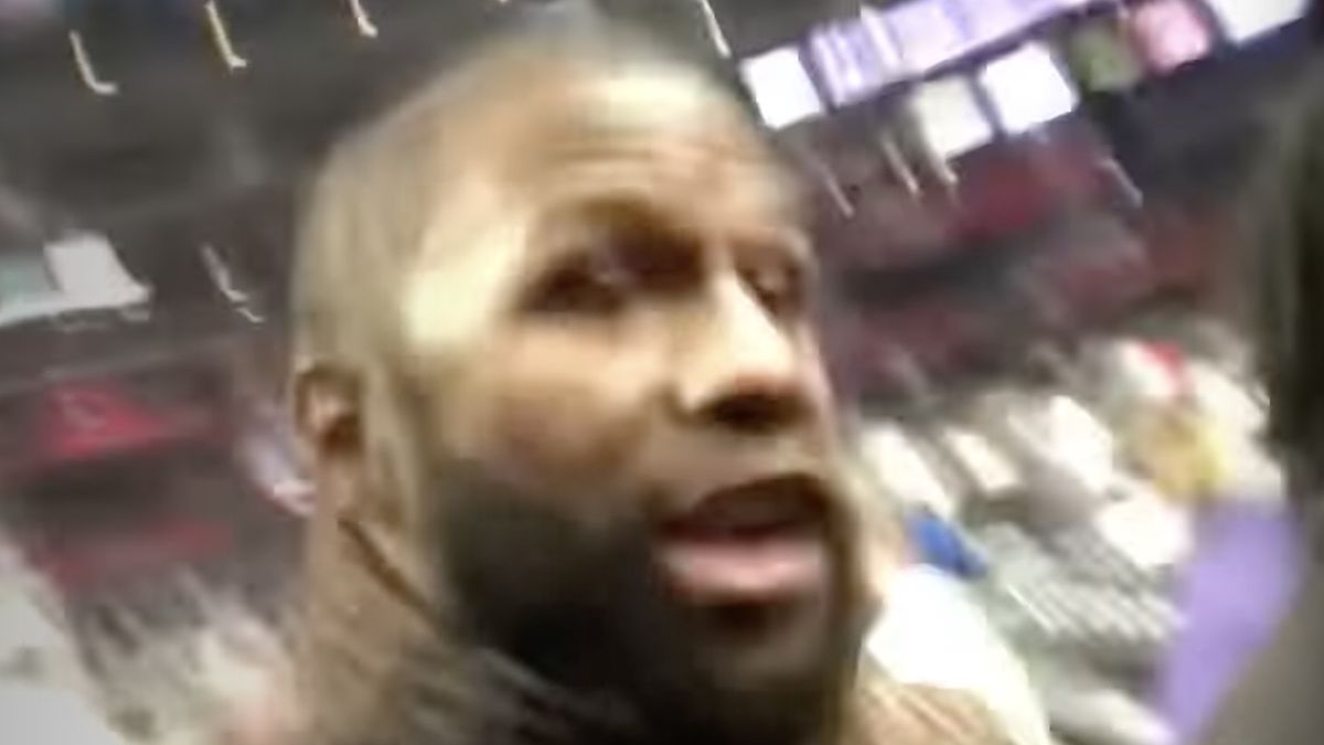 Floyd Mayweather znalazł się pod ostrzałem internautów 