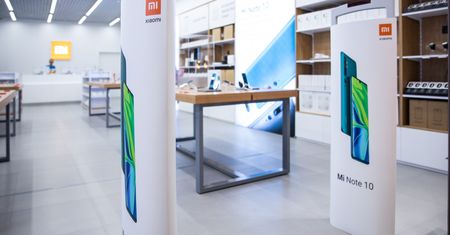 Walka o karpia w Lidlu może zostać przebita - Xiaomi Mi Note 10 w promocji za 499 złotych