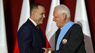 Nawrocki przyznał Order Orła Białego. "To wojownik"