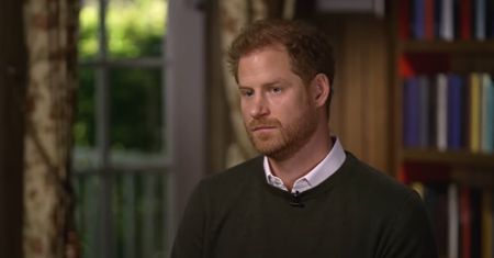 Książę Harry będzie smutny. Tak czytelnicy traktują jego książkę