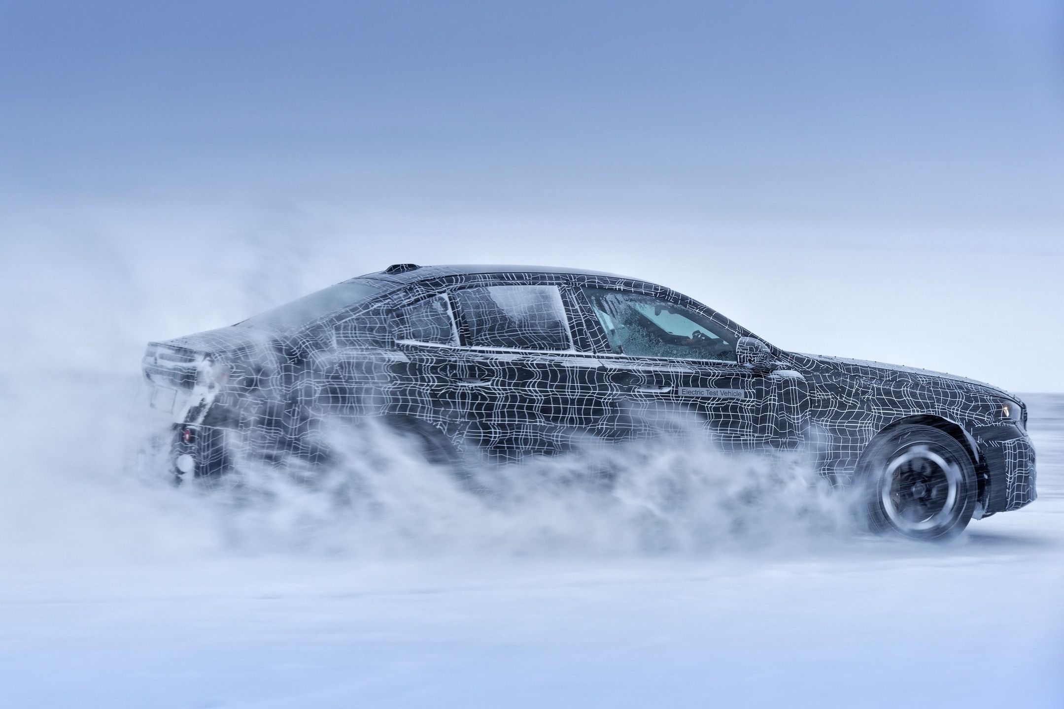 BMW i5 - zdjęcia z testów