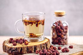 Herbata z głogu – przeciwwskazania, skutki uboczne i właściwości  