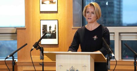 Wielka Brytania szykuje się do wojny? Szefowa służb ostrzega