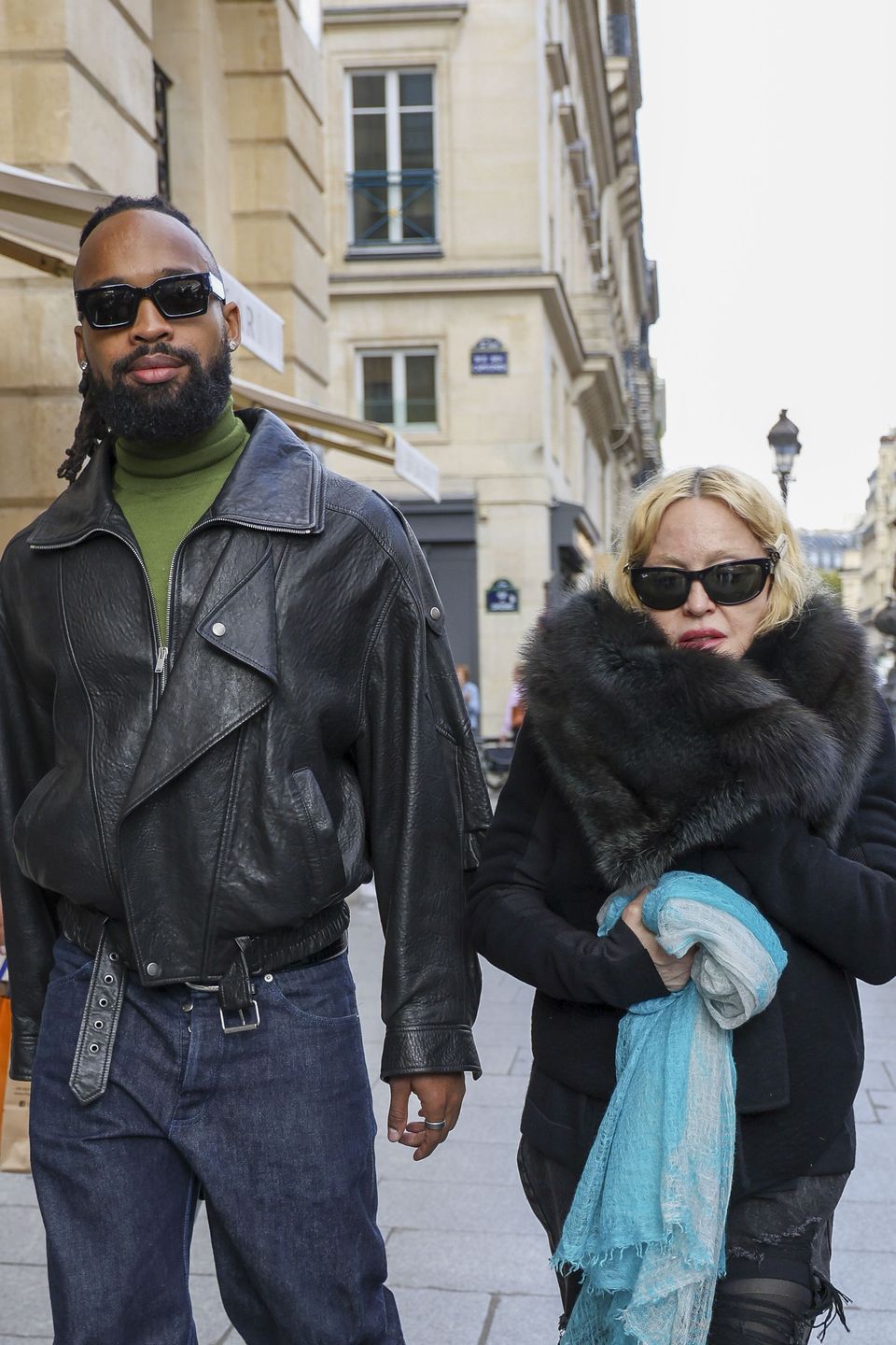 Madonna i Akeem Morris spacerują po Paryżu