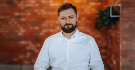 Dostawcze 2025: Między dieslem a elektrykiem, między leasingiem a najmem