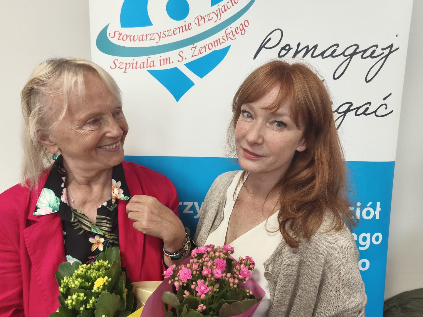 Od lewej: Dorota Pomykała, aktorka związana z Narodowy Starym Teatrem im. Heleny Modrzejewskiej w Krakowie oraz Magdalena Walach, aktorka znana między innymi z popularnych seriali telewizyjnych &#34;M jak Miłość&#34; oraz &#34;Komisarz Alex&#34;.