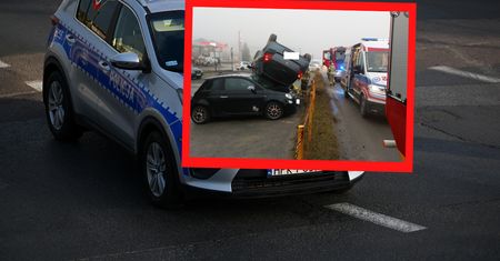 Wypadek na Zakopiance. Auto wyskoczyło w powietrze i lądowało na innych pojazdach