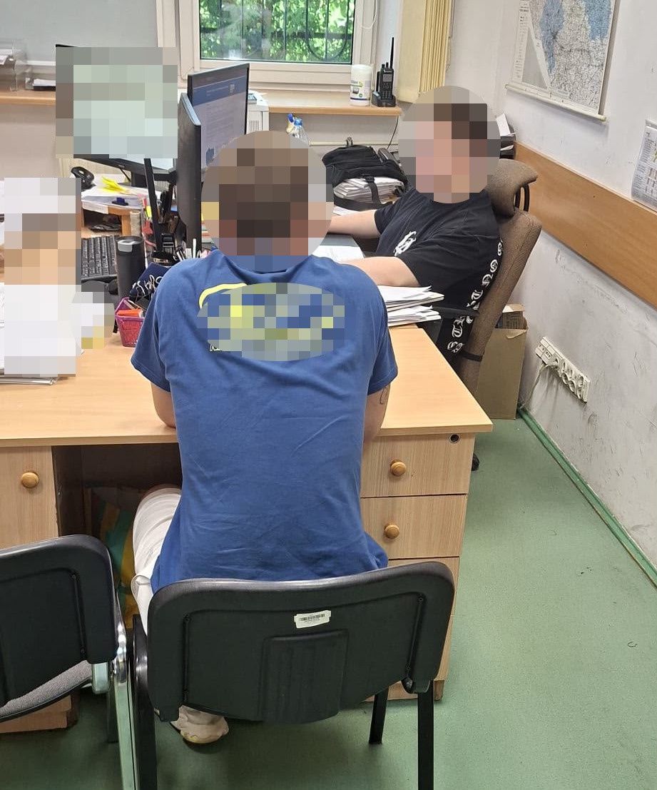 Konserwator budynku ukradł rower sprzed drzwi mieszkania. Szybka interwencja policji z Żoliborza