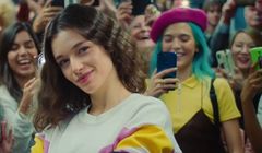 Mona Lisa ucieka z Luwru w nowej reklamie Perrier (wideo)