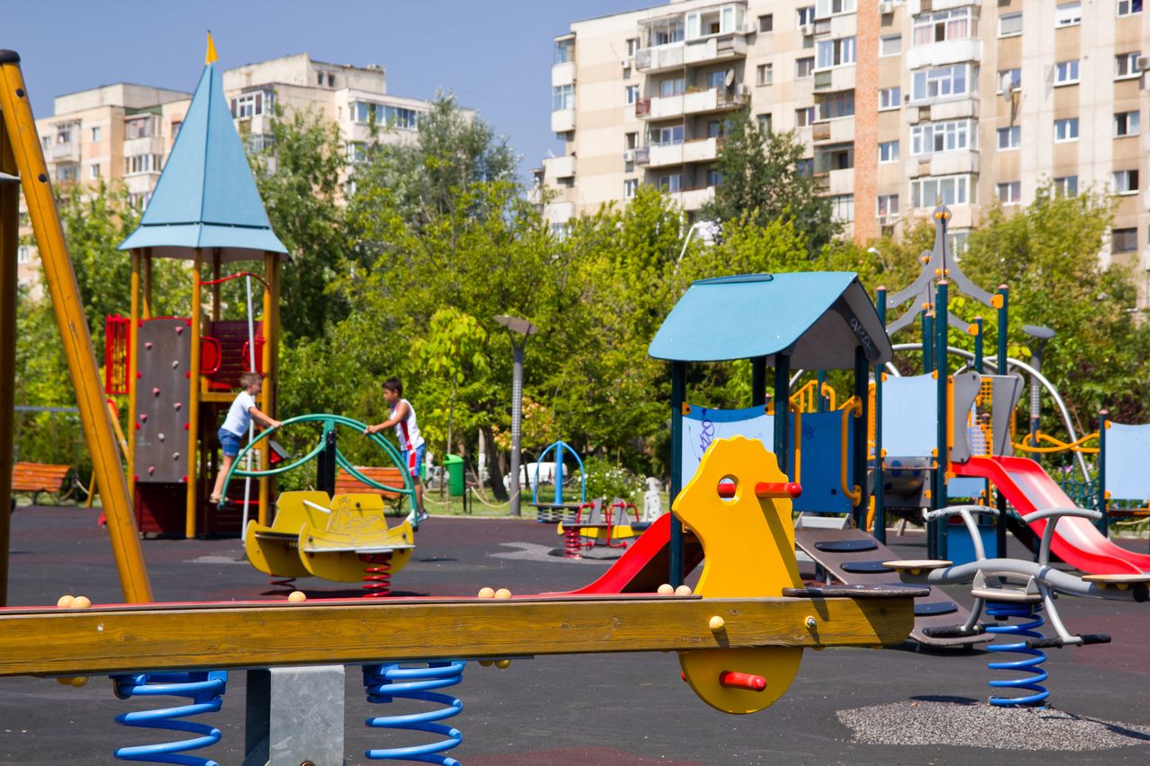 Kontrola w szkole w Czerninie. Wznosili toasty