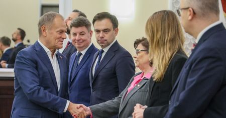 Składka na 2026 r. pod choinkę. Trwają koalicyjne rozmowy