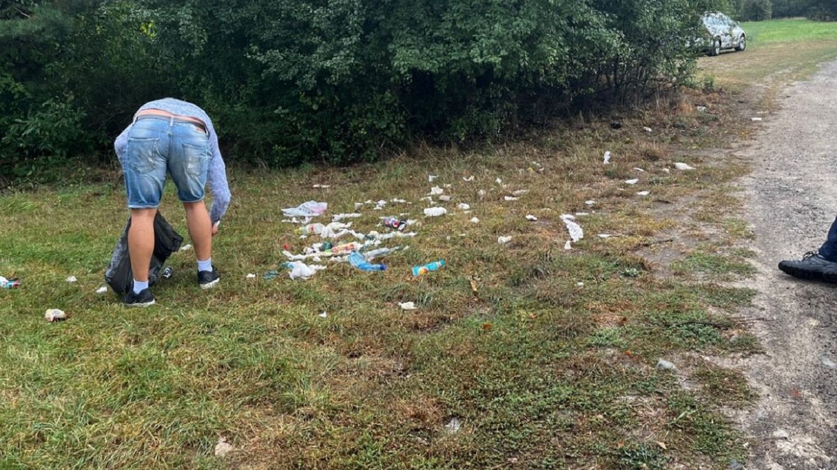 Wyrzucił śmieci do lasu. Wpadł jak śliwka w kompot. 