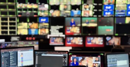 Porażka "19:30", sukces "Faktów". Jakie serwisy oglądamy?