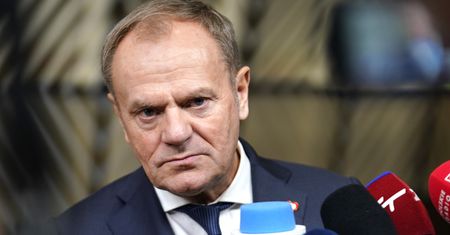 Językowa wpadka premiera. Wszystko przez zdjęcie z bałwanem