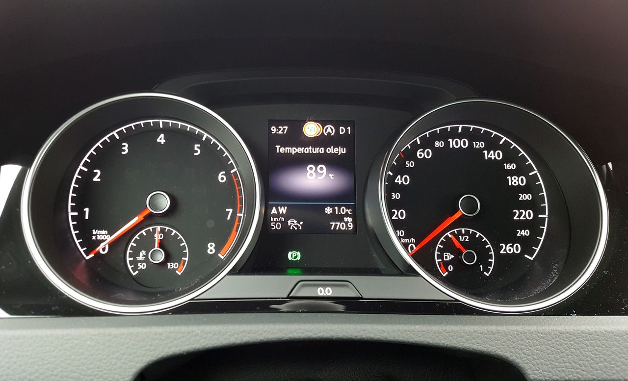 Nawet po uzyskaniu pożądanej temperatury oleju, ta szybko spada jeżeli auto porusza się w ruchu miejskim i ma włączony system start-stop.