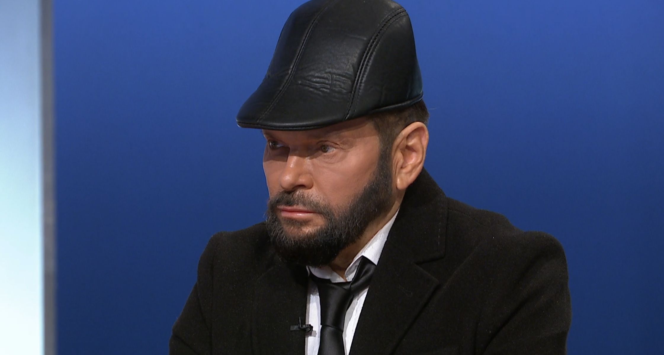 Krzysztof Rutkowski zadziwił internautów kaszkietem