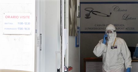 Koronawirus w Polsce i na świecie. Nowe dane z Europy. Spadek zgonów w Wielkiej Brytanii, wzrost we Francji (Relacja na żywo)