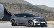 Kia EV6 pokazana w całości. Ma do 510 km zasięgu i zachwyca osiągami
