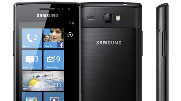 Samsung Omnia W - Windows Phone 7.5 Mango i Super AMOLED 1